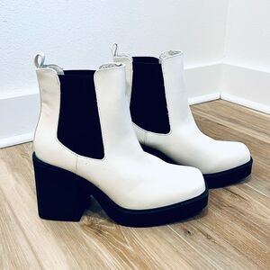 MIA PLATFORM BLACK AND WHITE BOOTIES SIZE 9